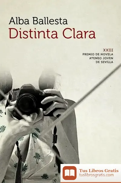 Descargar Distinta Clara
